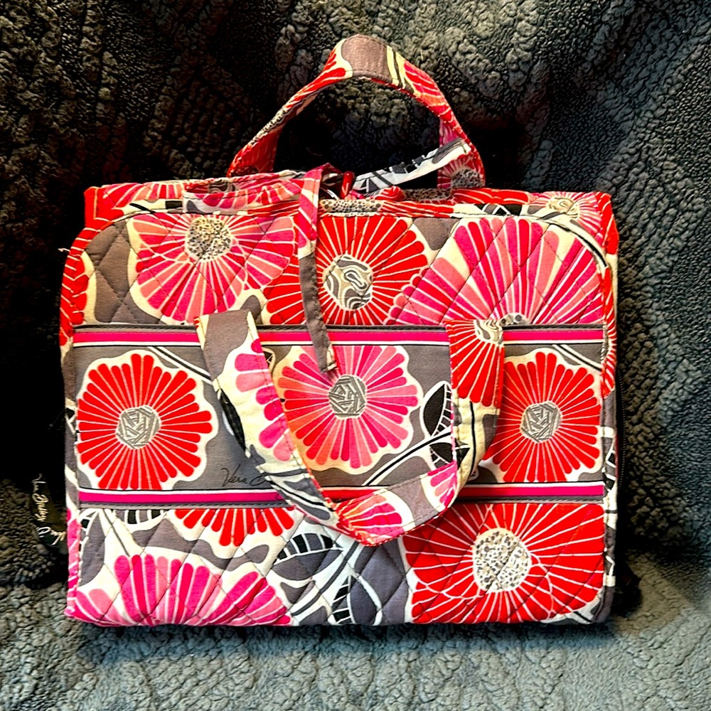 VERA BRADLEY TRAVEL BAG
